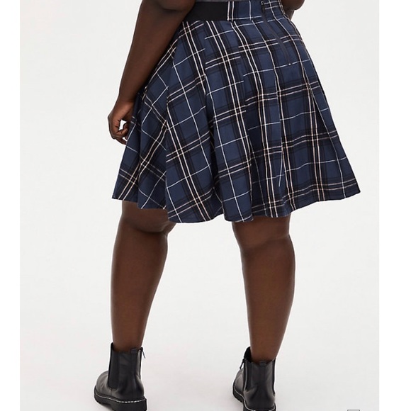 LOOKING FOR! - Picture 2 of 2